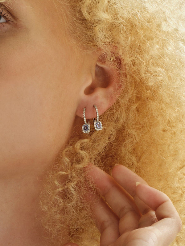 Candy 18K White Gold Earrings w. Diamonds & Blue Sapphire