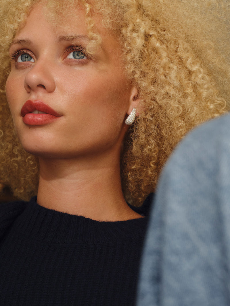 Dome 18K Gold, Rosegold or Whitegold Earrings w. Diamonds
