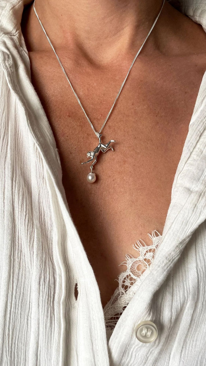 Monkey Silver Necklace w. Pearl