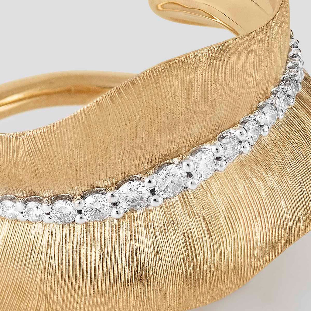 Medium Leaves 18K Gold Ring w. Diamonds