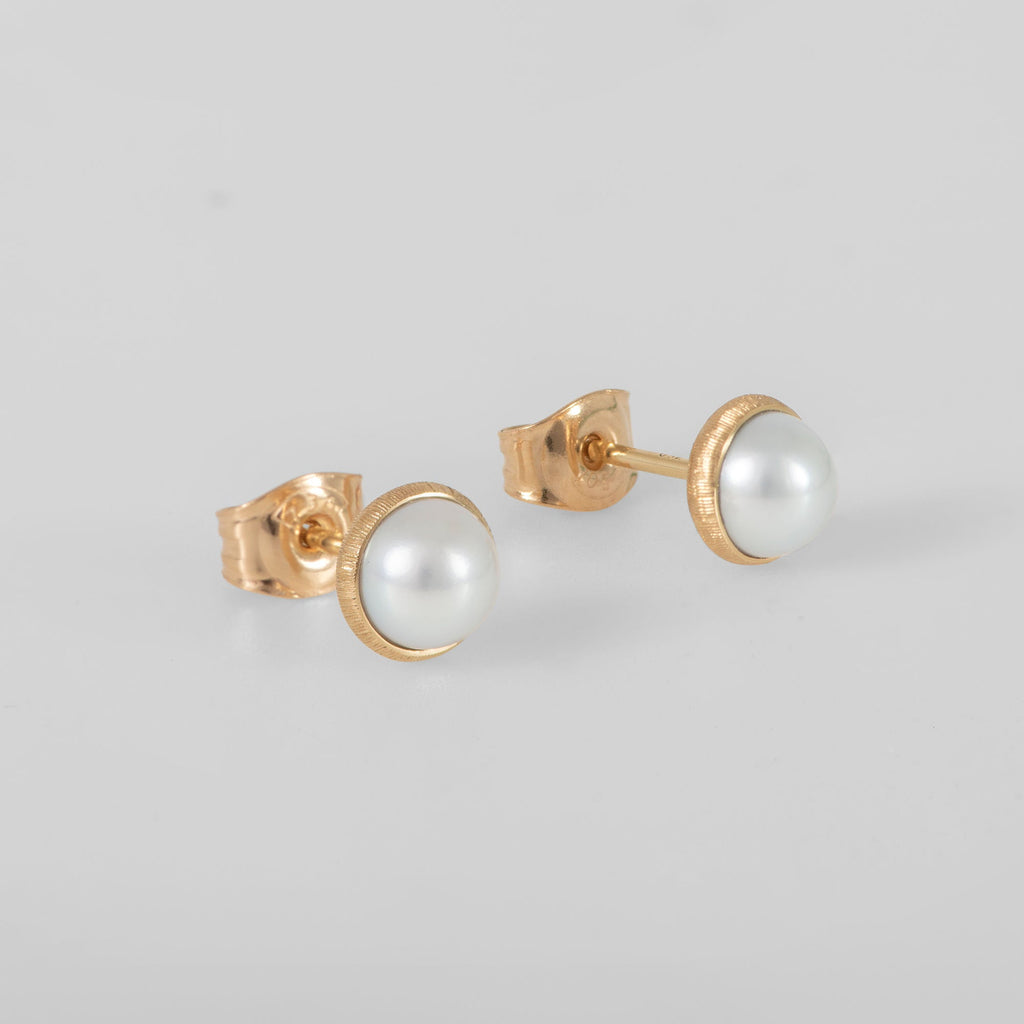 Lotus 18K Gold Studs w. Pearls