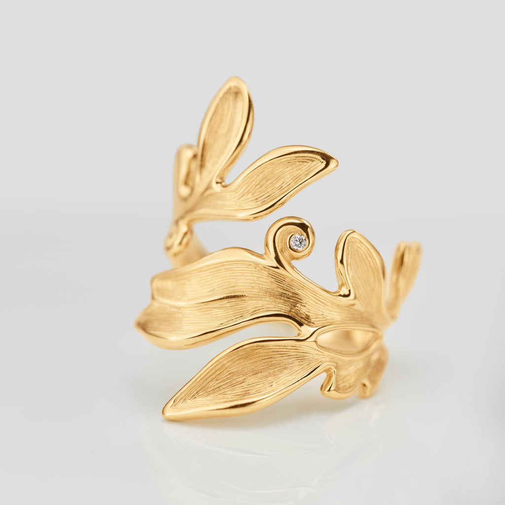 Forest Large 18K Gold Ring w. Diamond