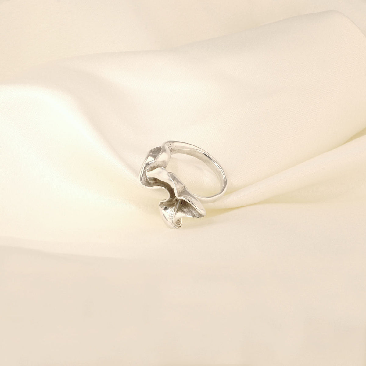Lactuca Silver Ring