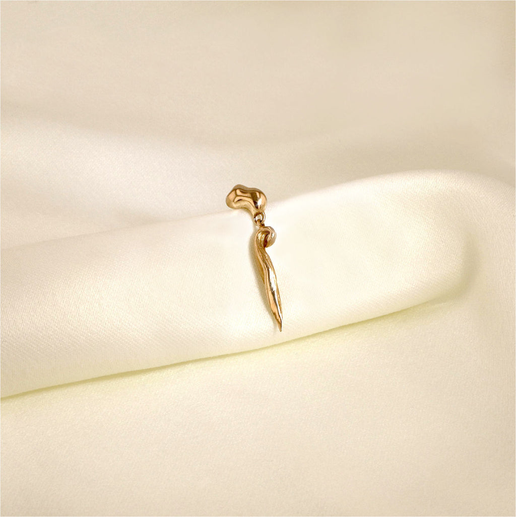 Palea Hanger I 14K Gold Earring