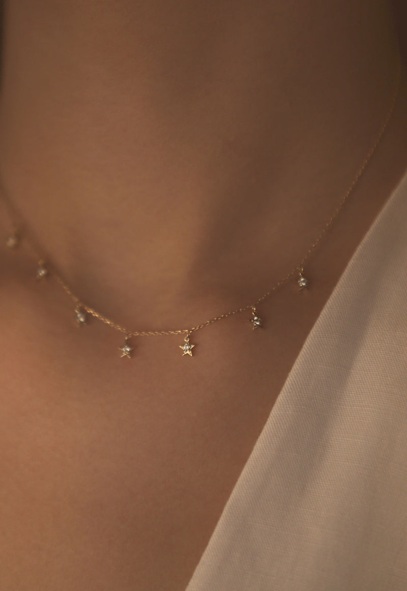 Tiny Star 18K Gold Necklace w. Diamonds