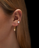 Tiny Claw Gold Plated Stud w. Pearl