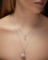 Big Claw Silver Necklace w. Pearl