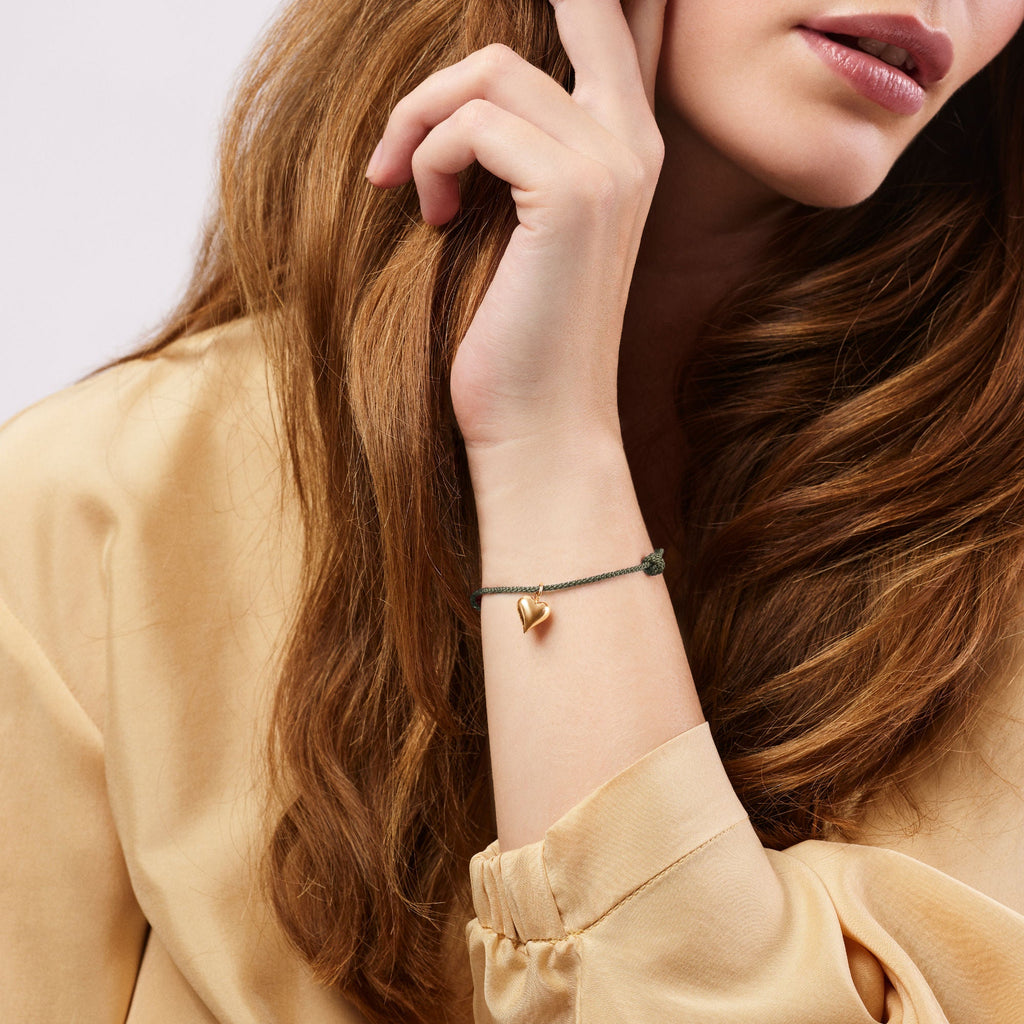 Green Heart 18K Gold Bracelet w. Magnet