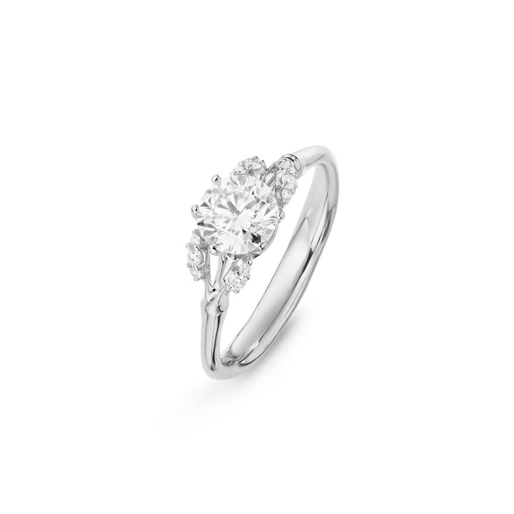 Winter Frost Solitaire 18K White Gold Ring w. 11 Diamonds