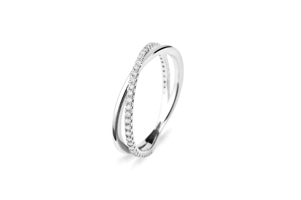 https://ik.imagekit.io/fzkghjurk1l/resize-external/https://storage.googleapis.com/shop_images/Akind/wAKIND_CrossoverAllianceDiamondRing_WG_Studio.png?tr=w-2000,h-2000,c-at_max,f-jpg,bg-white