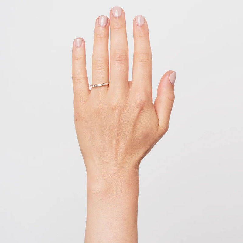 Ora 14K Gold Ring w. Diamonds