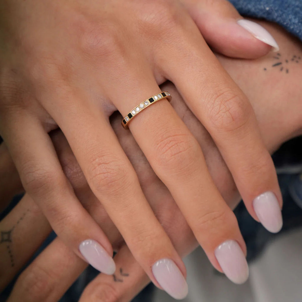 Mystique 18K Gold Ring w. Lab-Grown Diamonds