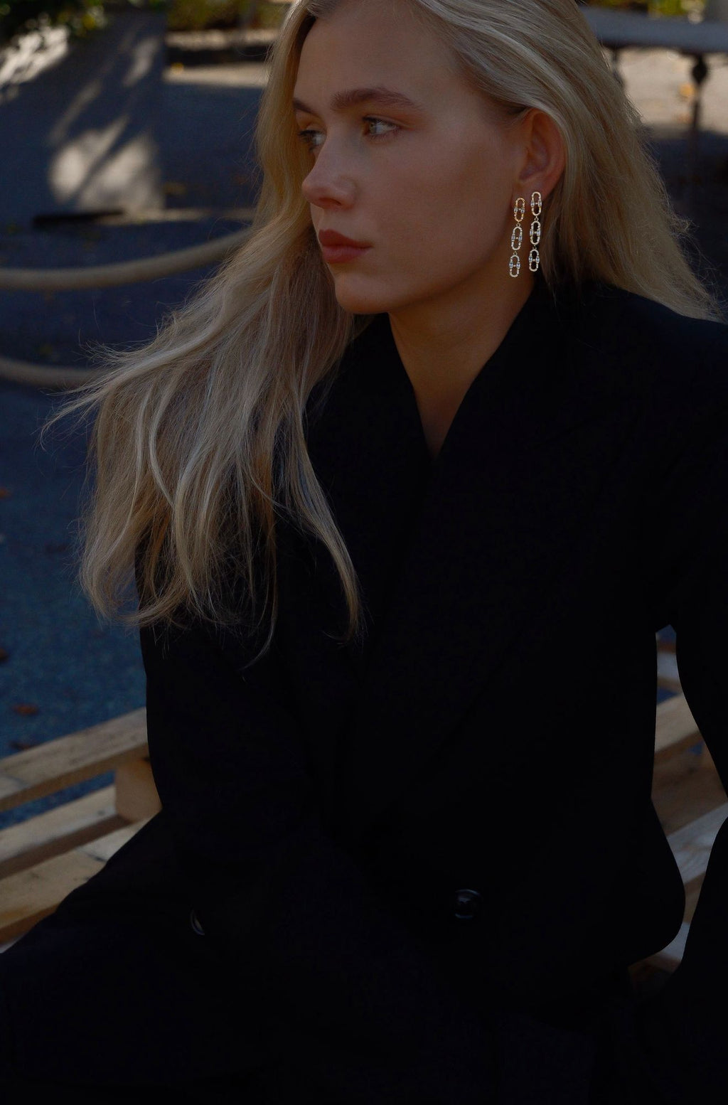 Baguette Paper Clip Sort Rutenium på Sølv Øreringe m. Zirkon