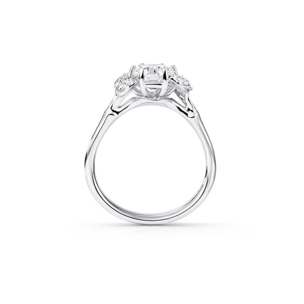 Winter Frost Solitaire 18K White Gold Ring w. 11 Diamonds