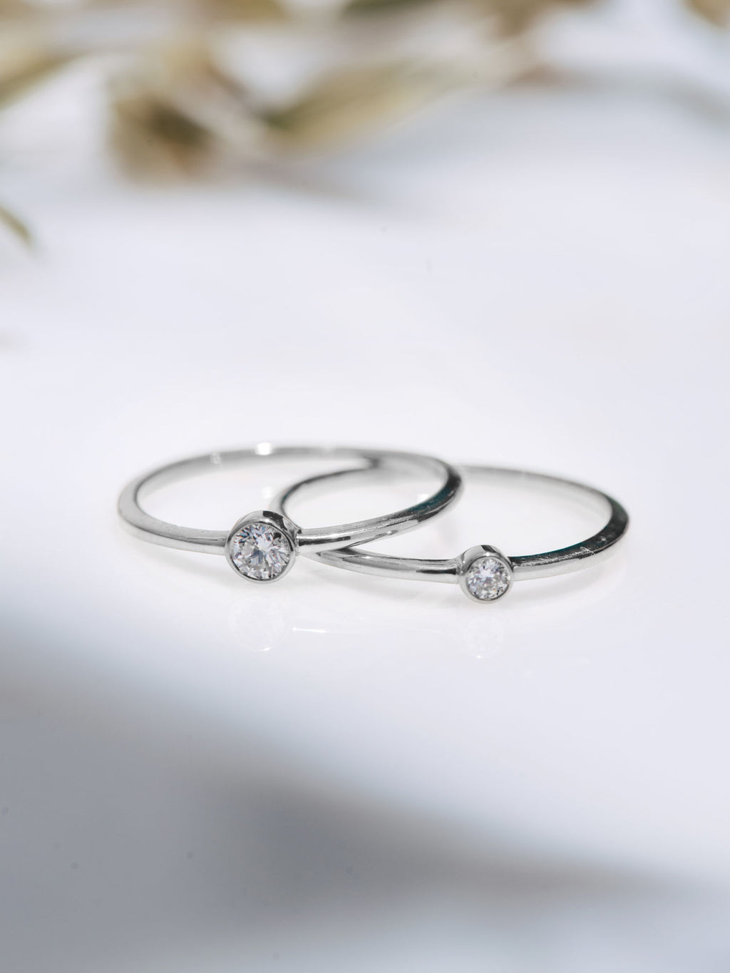 14K Hvidguld Ring m. 0.1ct Diamant