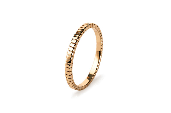 Facet 14K Gold Stacking Ring