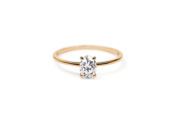 Oval Cut 14 or 18K Gold Ring w. 0.5ct Lab-Grown Diamond