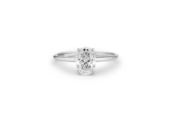 Oval Cut 14 or 18K Whitegold Ring w. 1.0 ct Lab-Grown Diamond