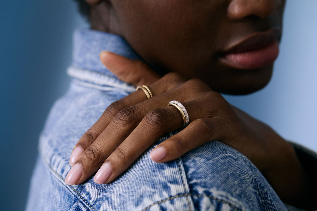 Pavè Alliance 14K or 18K Gold Ring