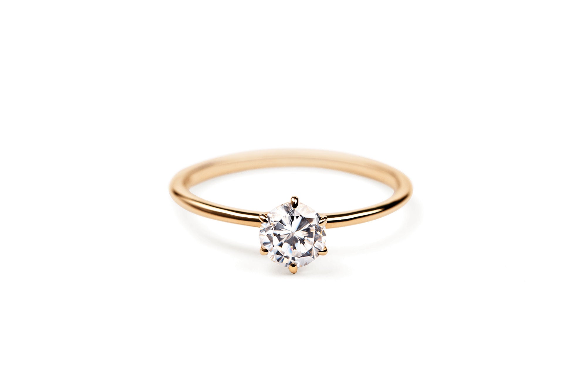 Six Prong 14K or 18K Gold Ring w. 0.5ct Lab-Grown Diamond