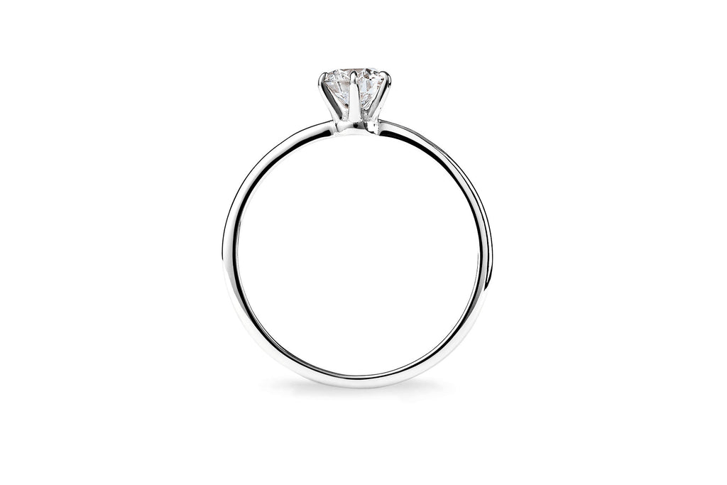 Six Prong 14K or 18K Whitegold Ring w. 0.5ct Lab-Grown Diamond