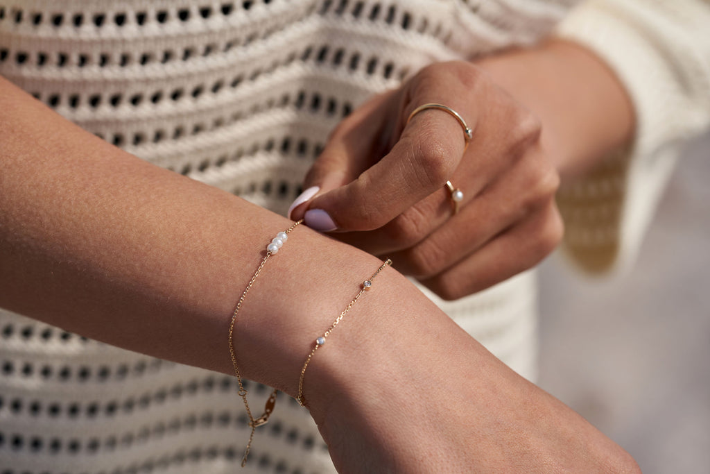 Threaded Pearl 14K Gold Bracelet