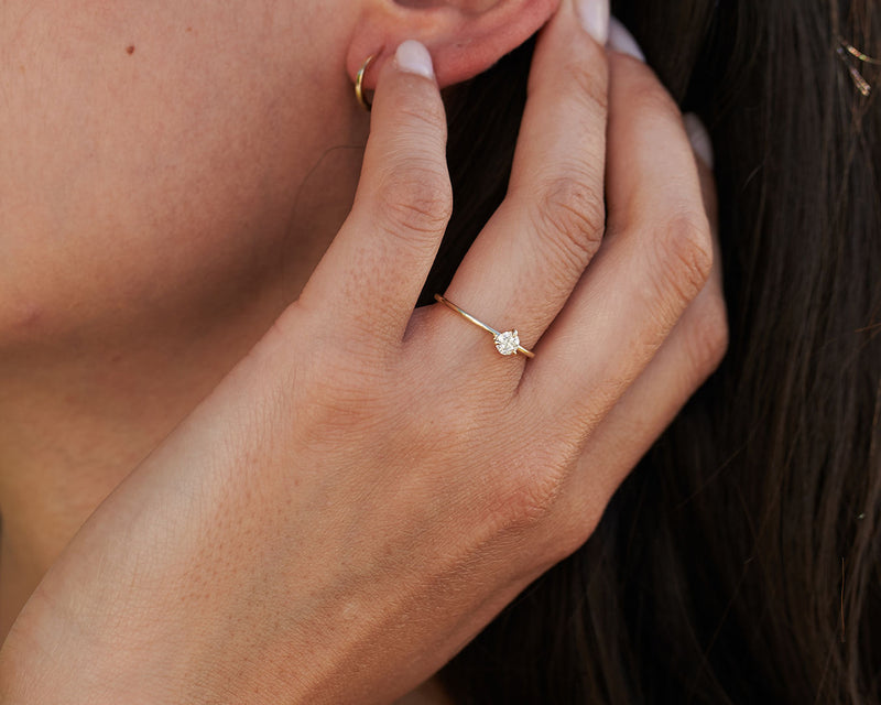 Three Prong 14K eller 18K Guld Ring m. 0.3ct Lab-Grown Diamant