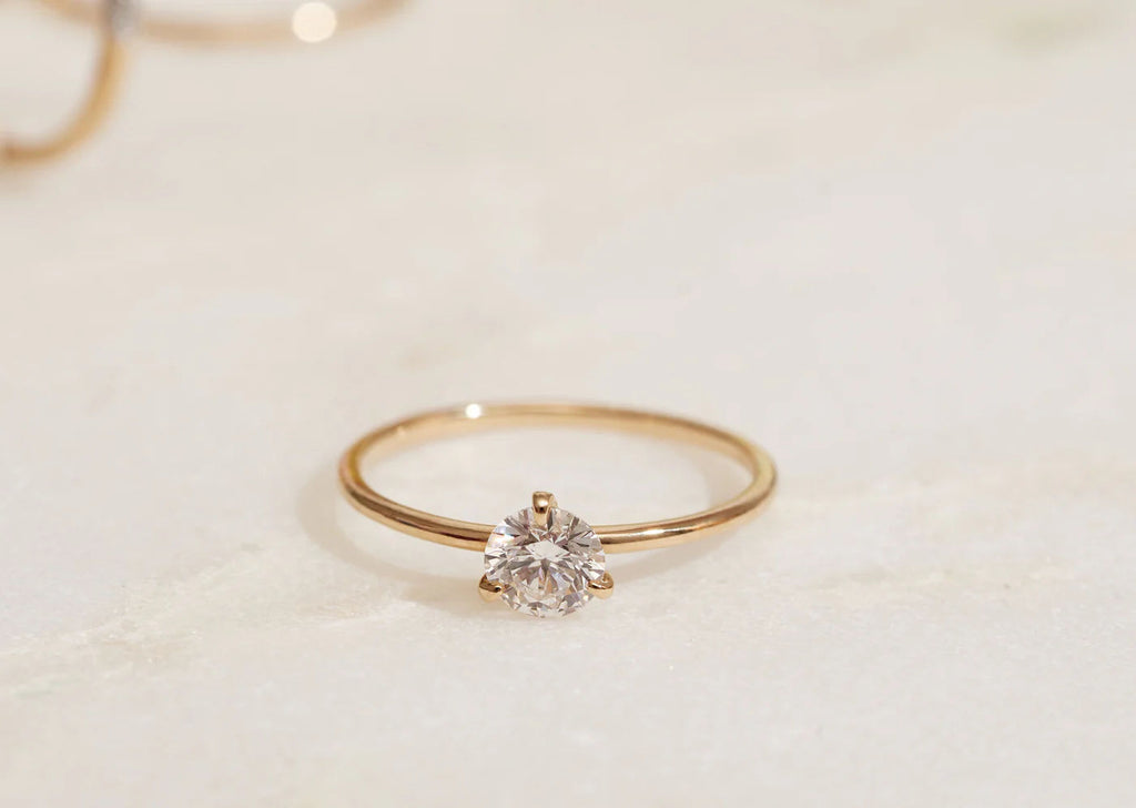 Three Prong 14K or 18K Gold Ring w. 0.5ct Lab-Grown Diamond