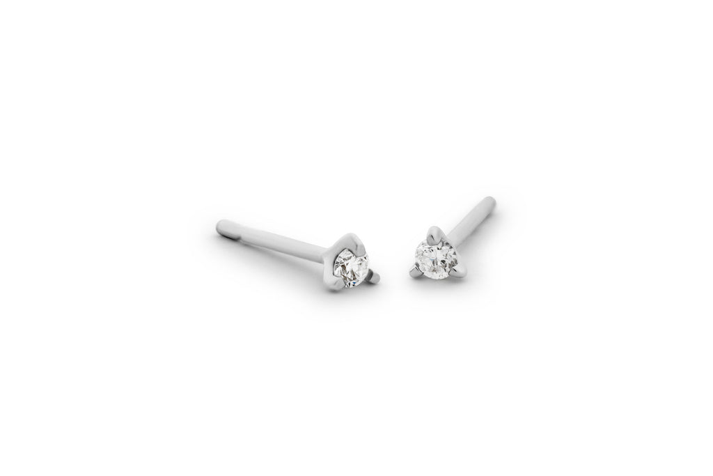 Three Prong Diamond 14K Whitegold Stud