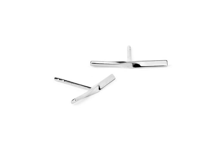 14K Whitegold Ohrring verdrehen