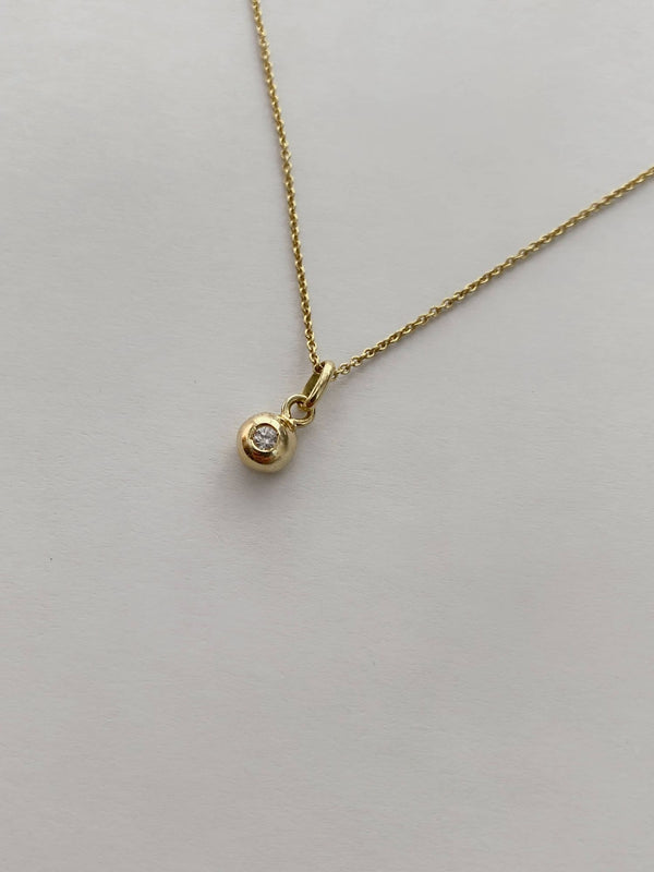 Anais Amulet 18K Fairmined Gold Necklace w. Diamond