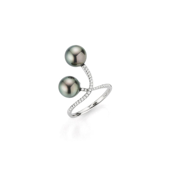 Curved 18K Whitegold Ring w. Diamonds & Pearls