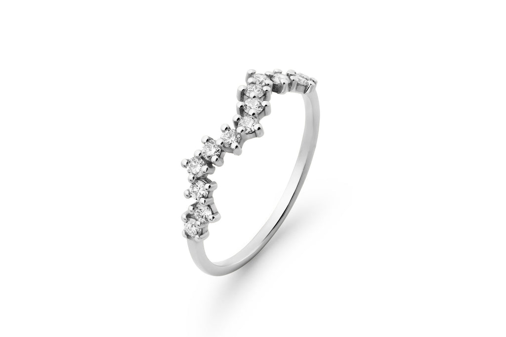 Flowy 14k or 18k Whitegold Ring w. Lab-Grown Diamonds