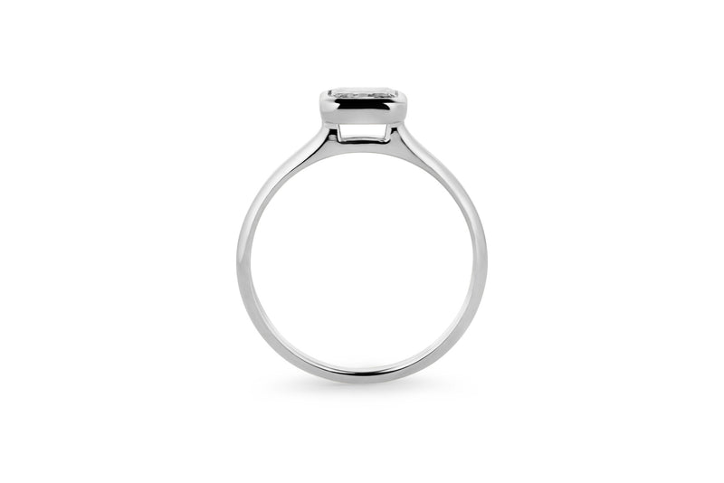 Radiant Bezel 1.0 CT 14k or 18k Whitegold Ring w. Lab-Grown Diamond