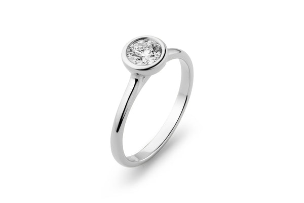 Bezel 0.5 CT 14k or 18k Whitegold Ring w. Lab-Grown Diamond