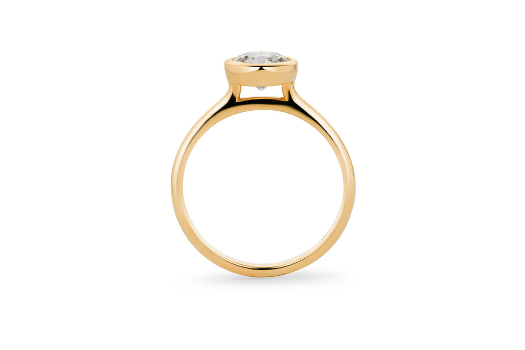Bezel 0.5 CT 14k or 18k Gold Ring w. Lab-Grown Diamond