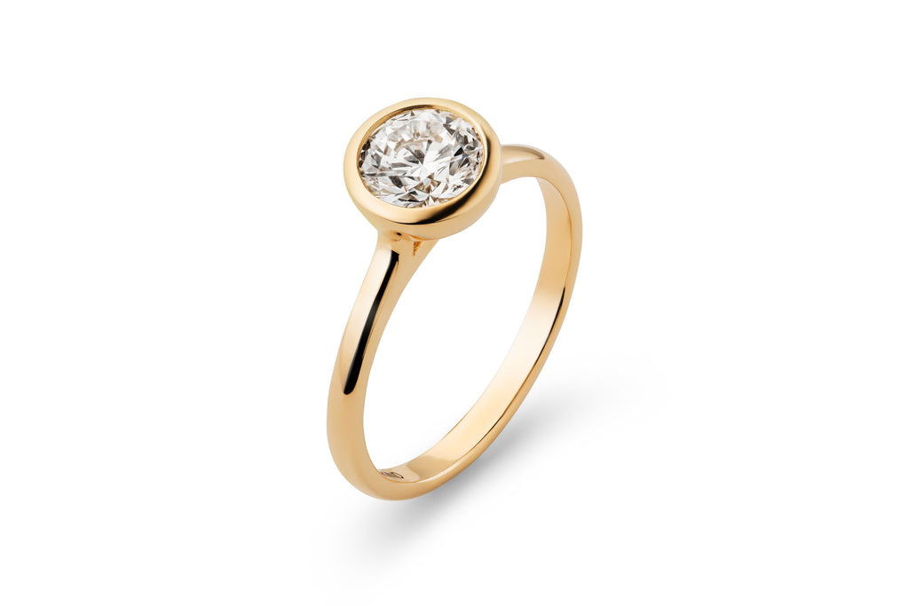 Bezel 1.0 CT 14k or 18k Gold Ring w. Lab-Grown Diamond