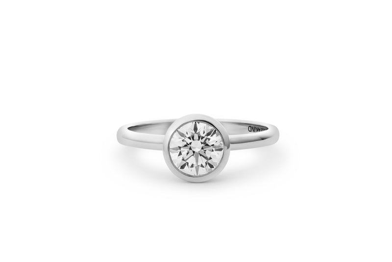Bezel 1.0 CT 14k or 18k Whitegold Ring w. Lab-Grown Diamond