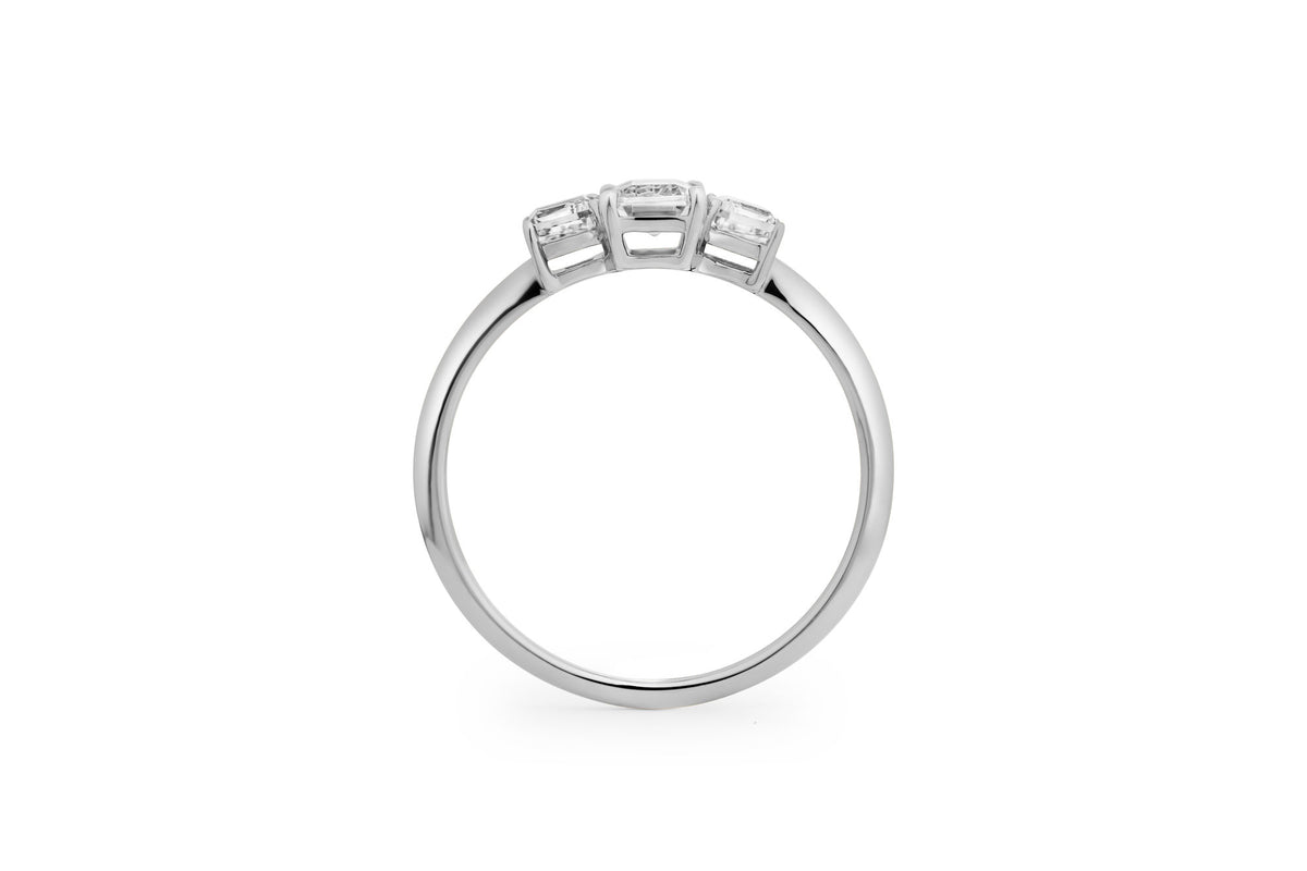 Tre Sten 14k eller 18k Hvidguld Ring m. Lab-Grown Diamanter