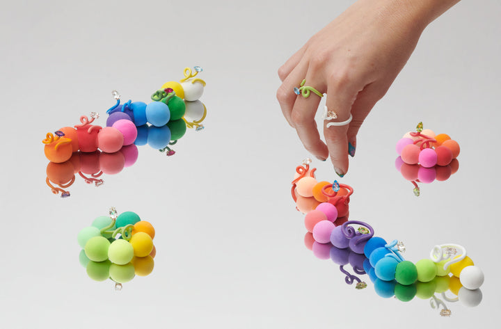 Baby Vine Tenrdil 9K Gold White Ring w. Crystal