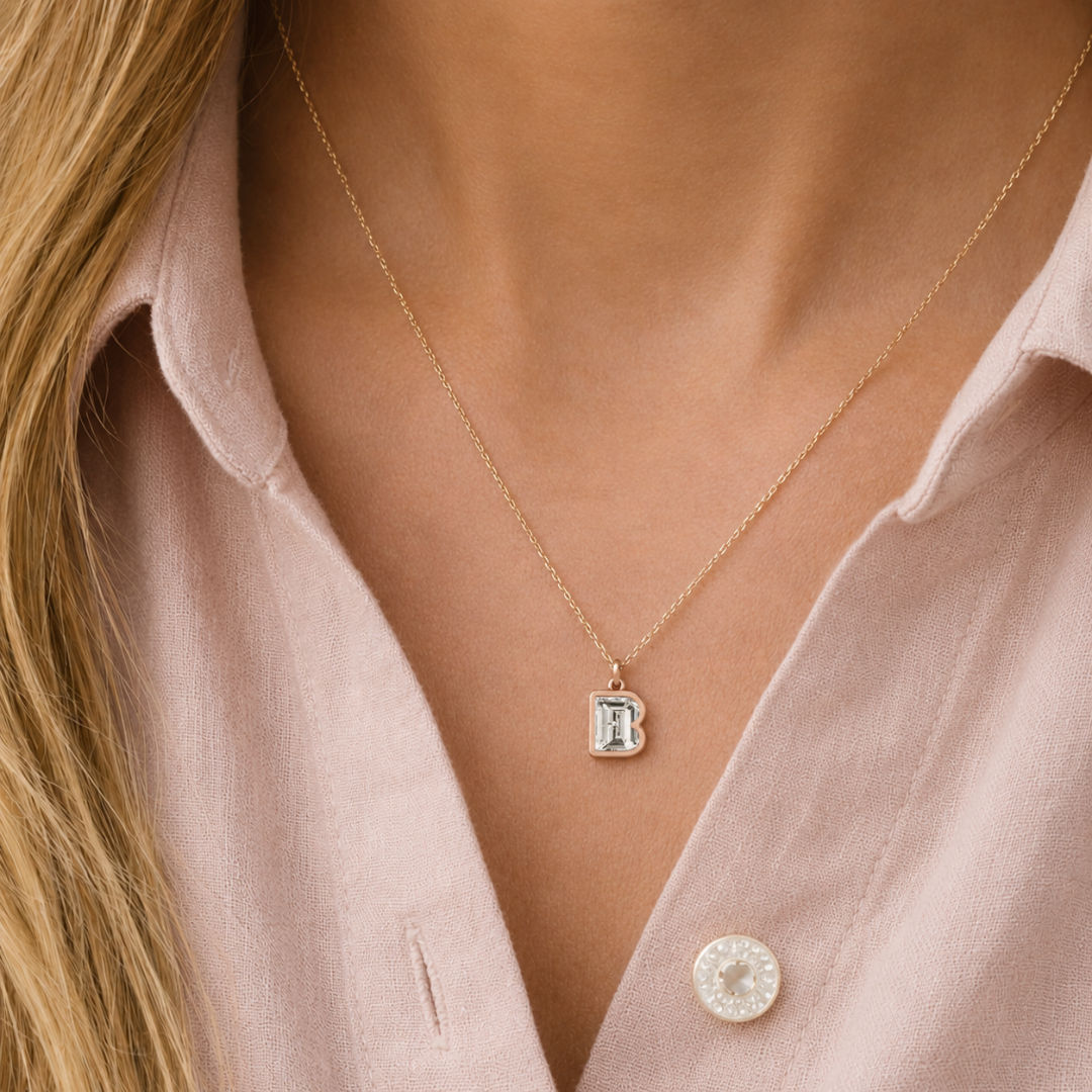 Alphabet 18K Gold, Rosegold or Whitegold Inital B Pendant w. Solitaire Lab-Grown Diamond