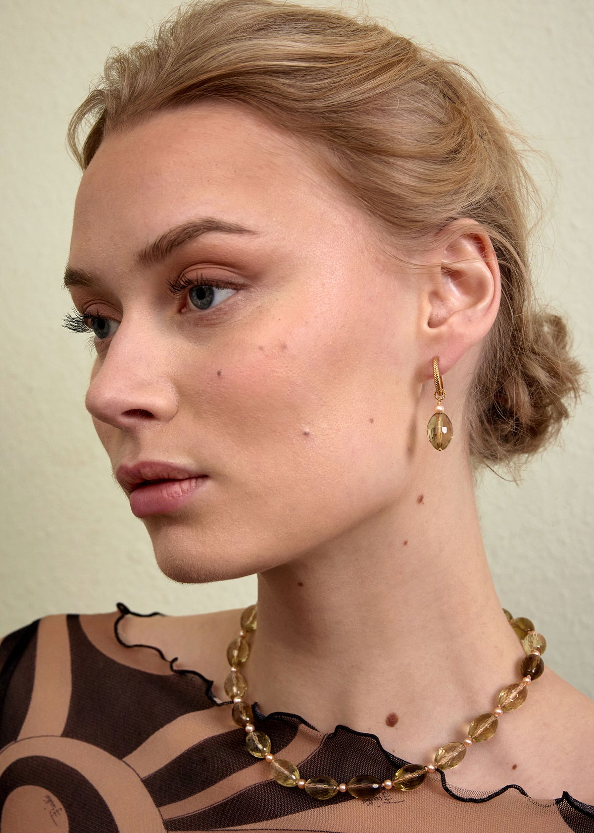 Evita Gold Plated Earrings w. Lemon Quartz & Pearls
