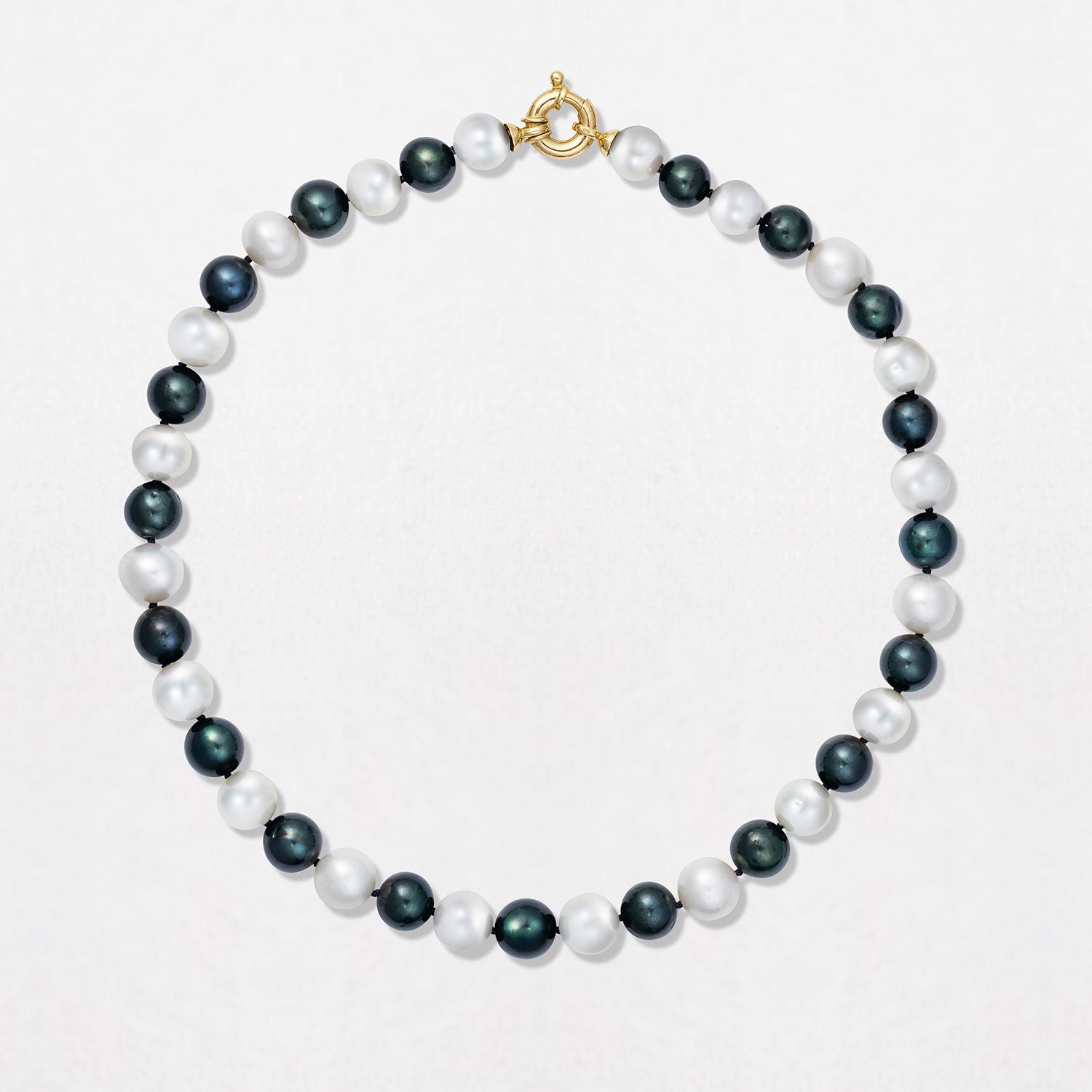 Pebble Monochrome 18K Gold Necklace