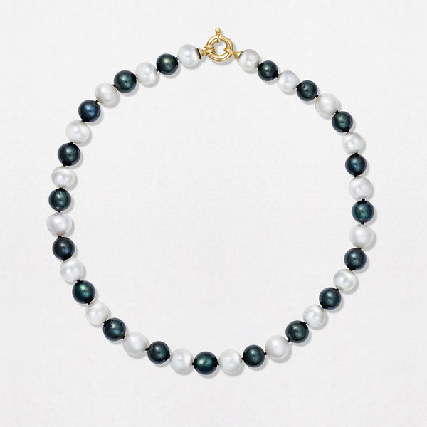 Pebble Monochrome 18K Gold Necklace