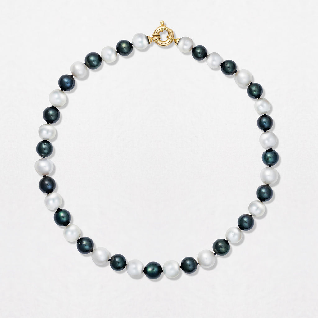 Pebble Monochrome 18K Gold Necklace