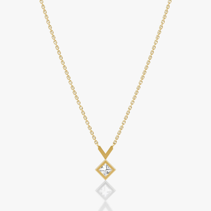 Arrow 14K Gold Necklace w. Princess Cut Lab-Grown Diamond