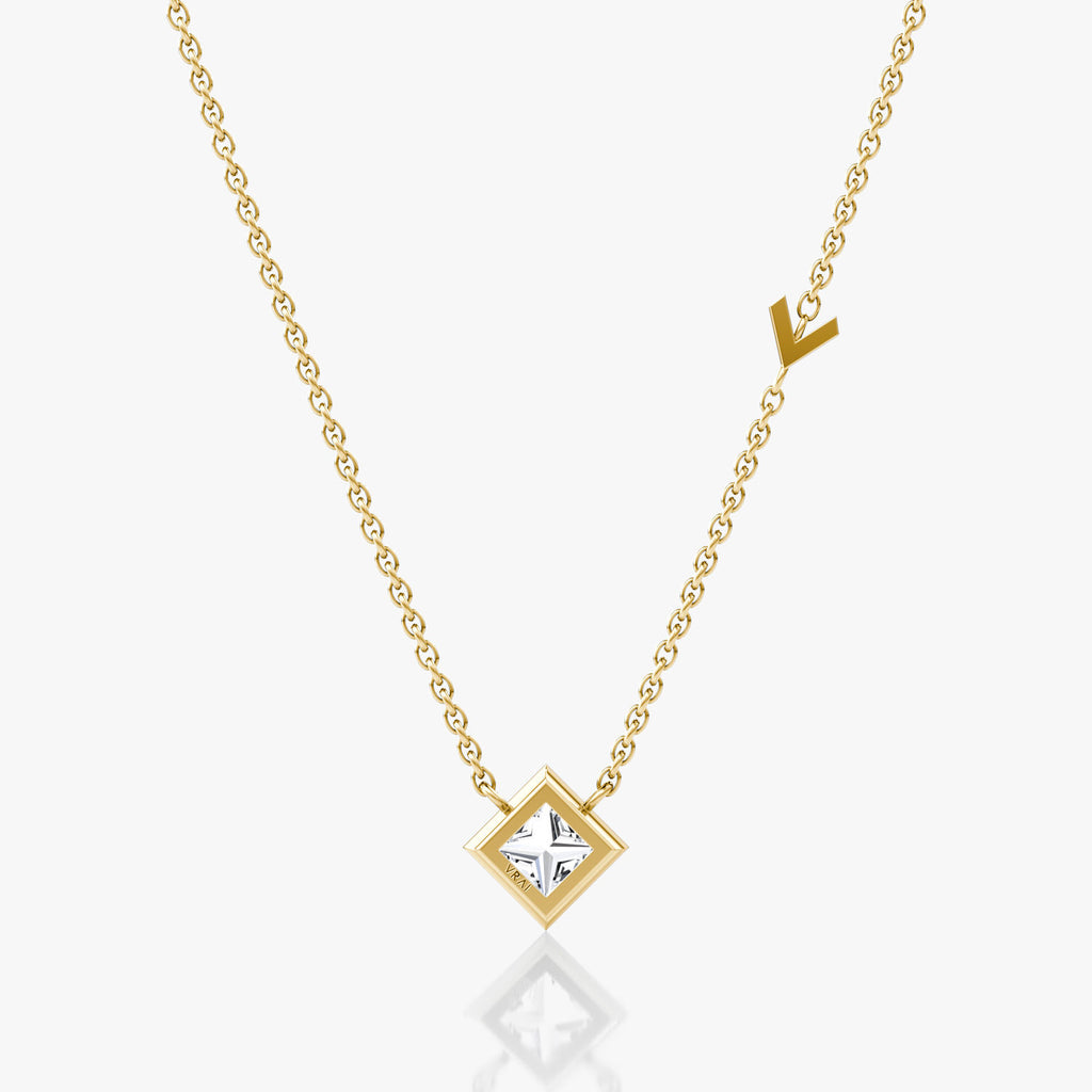 Arrow Station Gold Necklace w. Princess Cut Lab-Grown Diamond