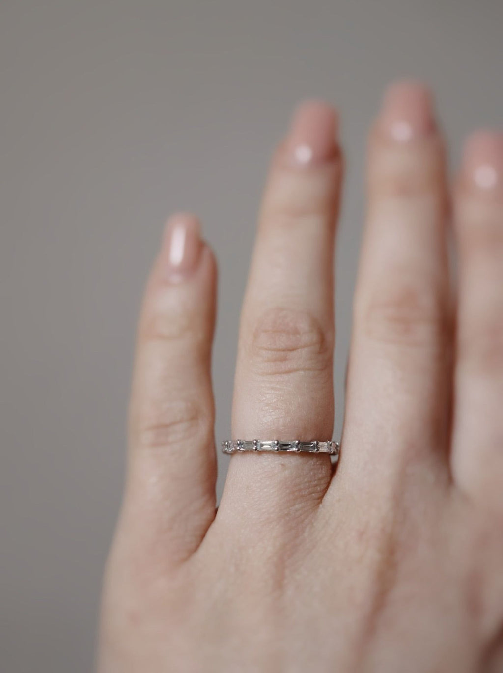 Minimalistic Baguette 18K Gold, Whitegold or Rosegold Ring w. Diamonds