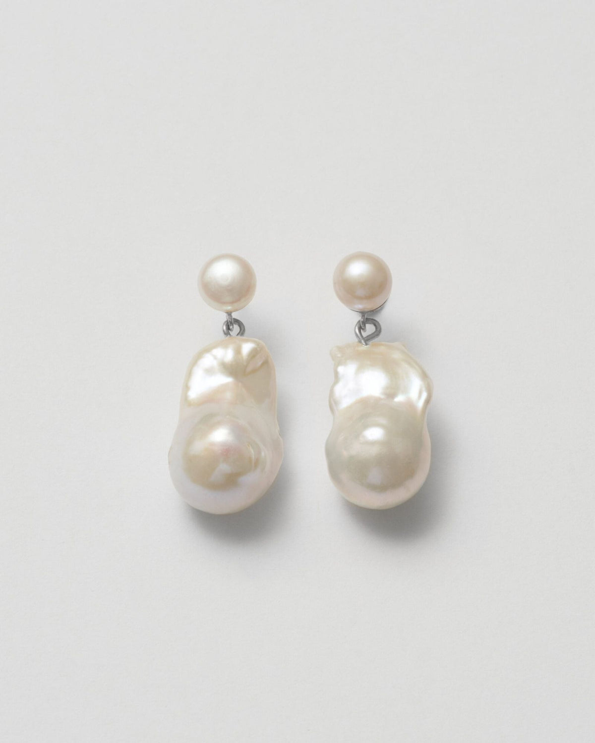 baroque pearl earrings silver scaled 14b39e13 31a9 473f 9077 276dd46d3a39