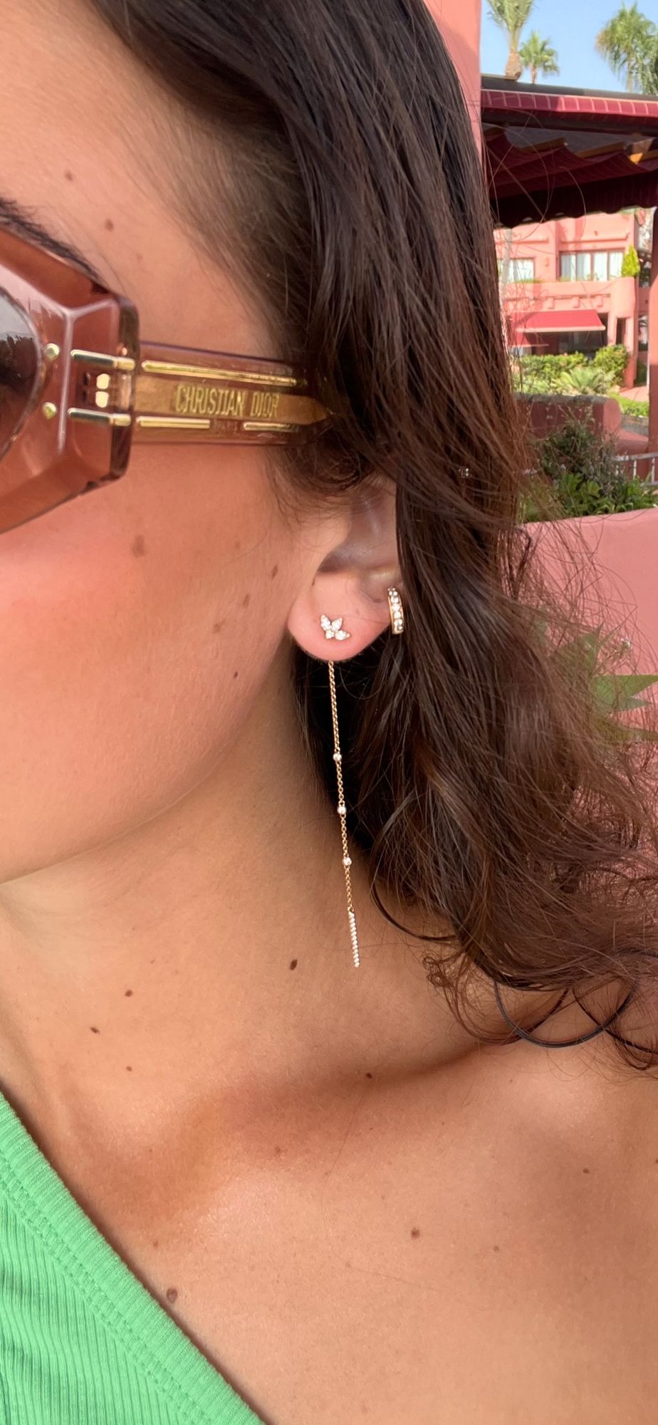 By Naila | 18K Gold, Whitegold or Rosegold Behind Ear Chain w. Diamonds